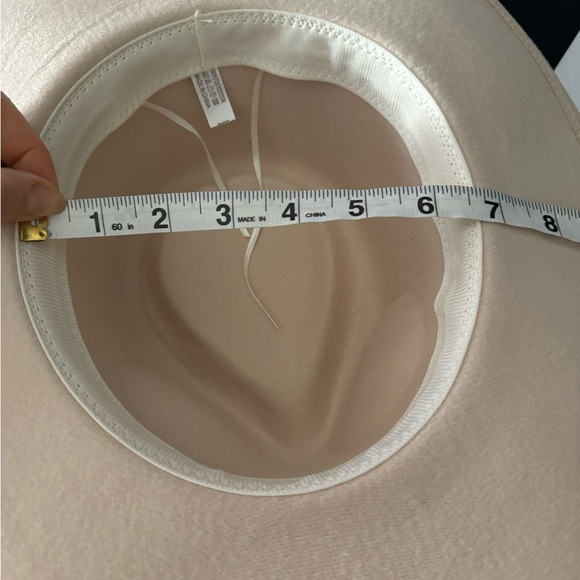 Wide brim rancher style hat - Picture 10 of 11